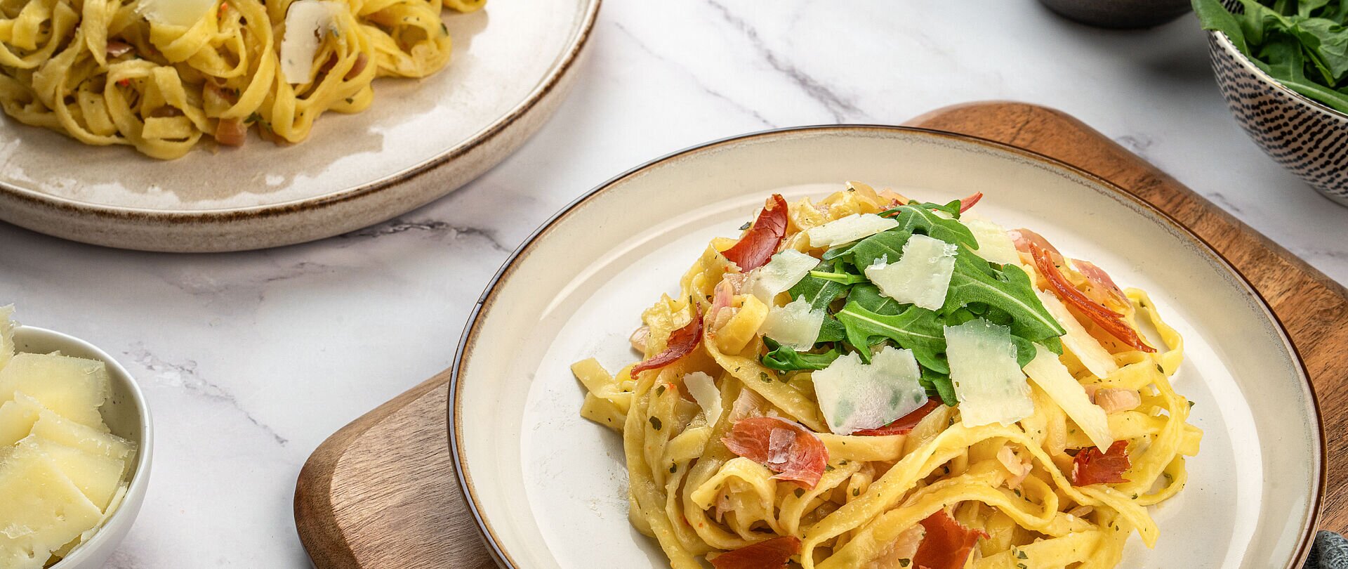 Witte wijn pasta (veggie of met Parmaham topping)