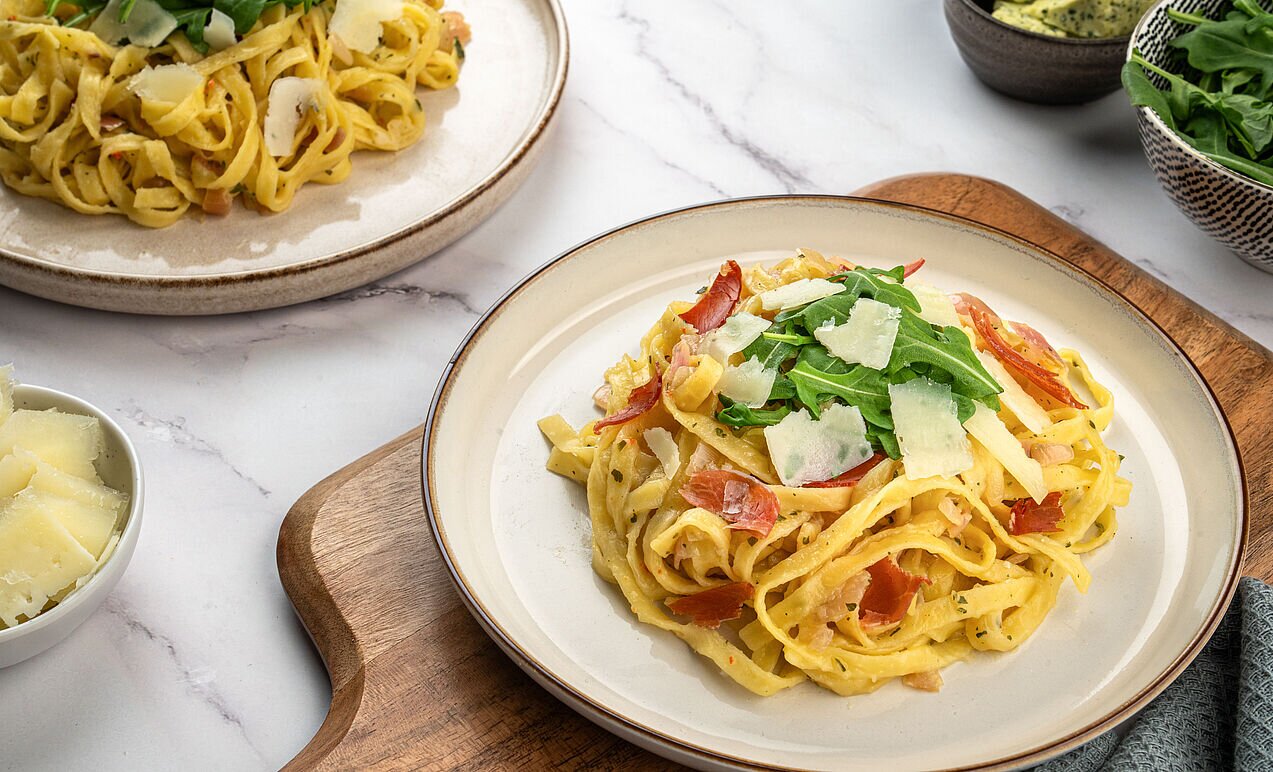 Witte wijn pasta (veggie of met Parmaham topping)